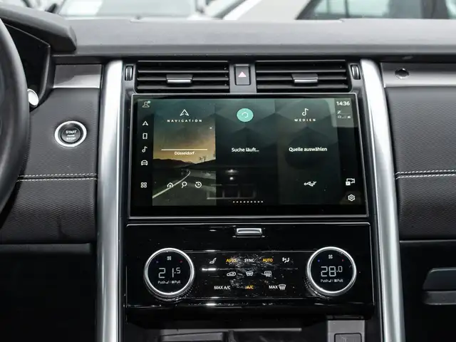 Land Rover Discovery view 13