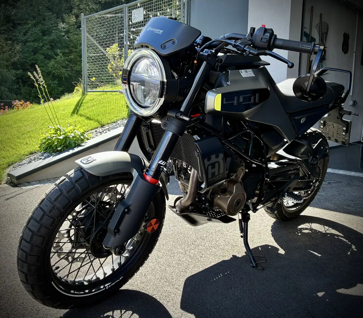 Husqvarna Svartpilen 401 Schwarz - 2