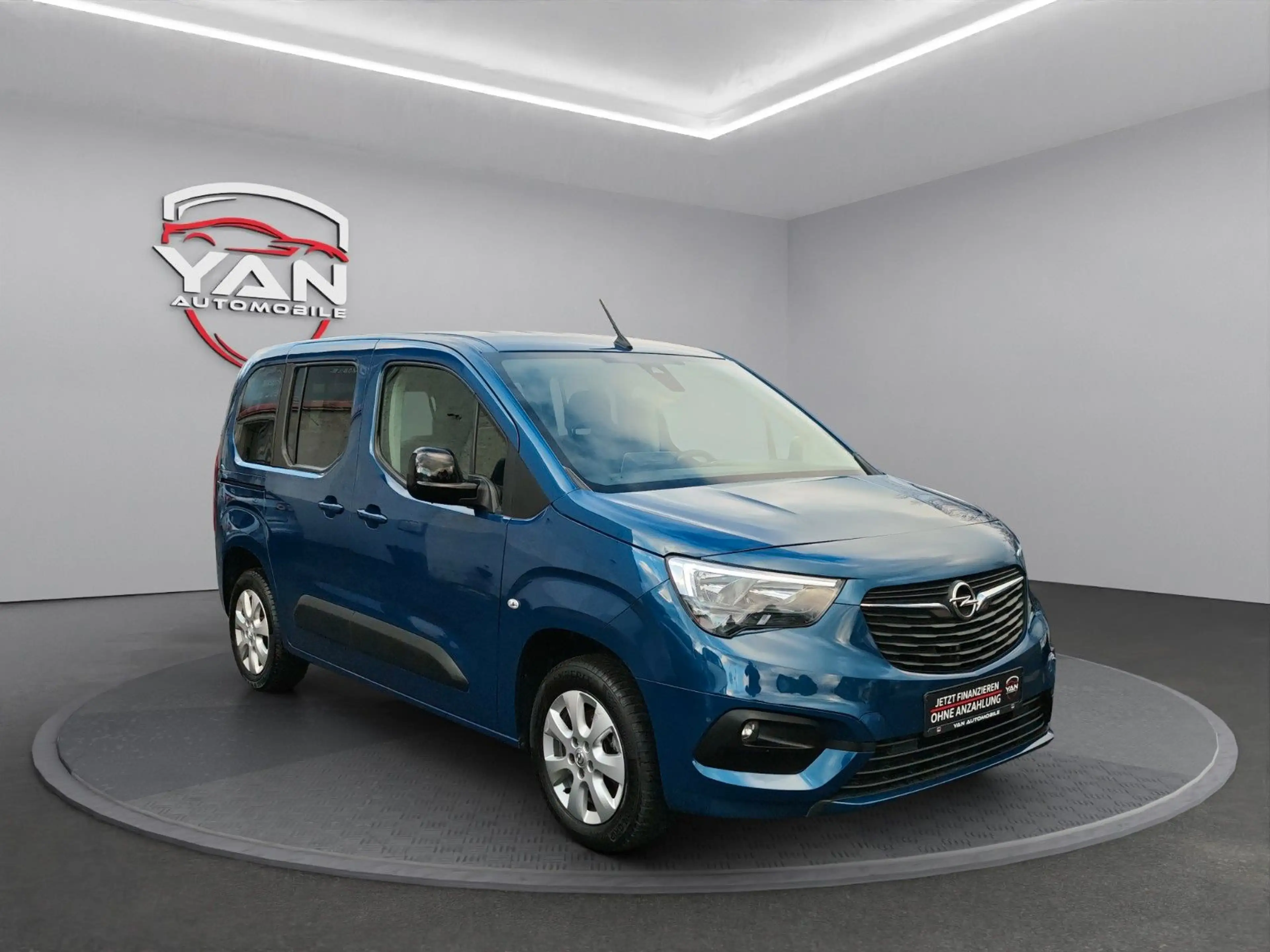 Opel Combo Life 1.5 *Navi*Kamera*Lenkradheizung* — photo 4
