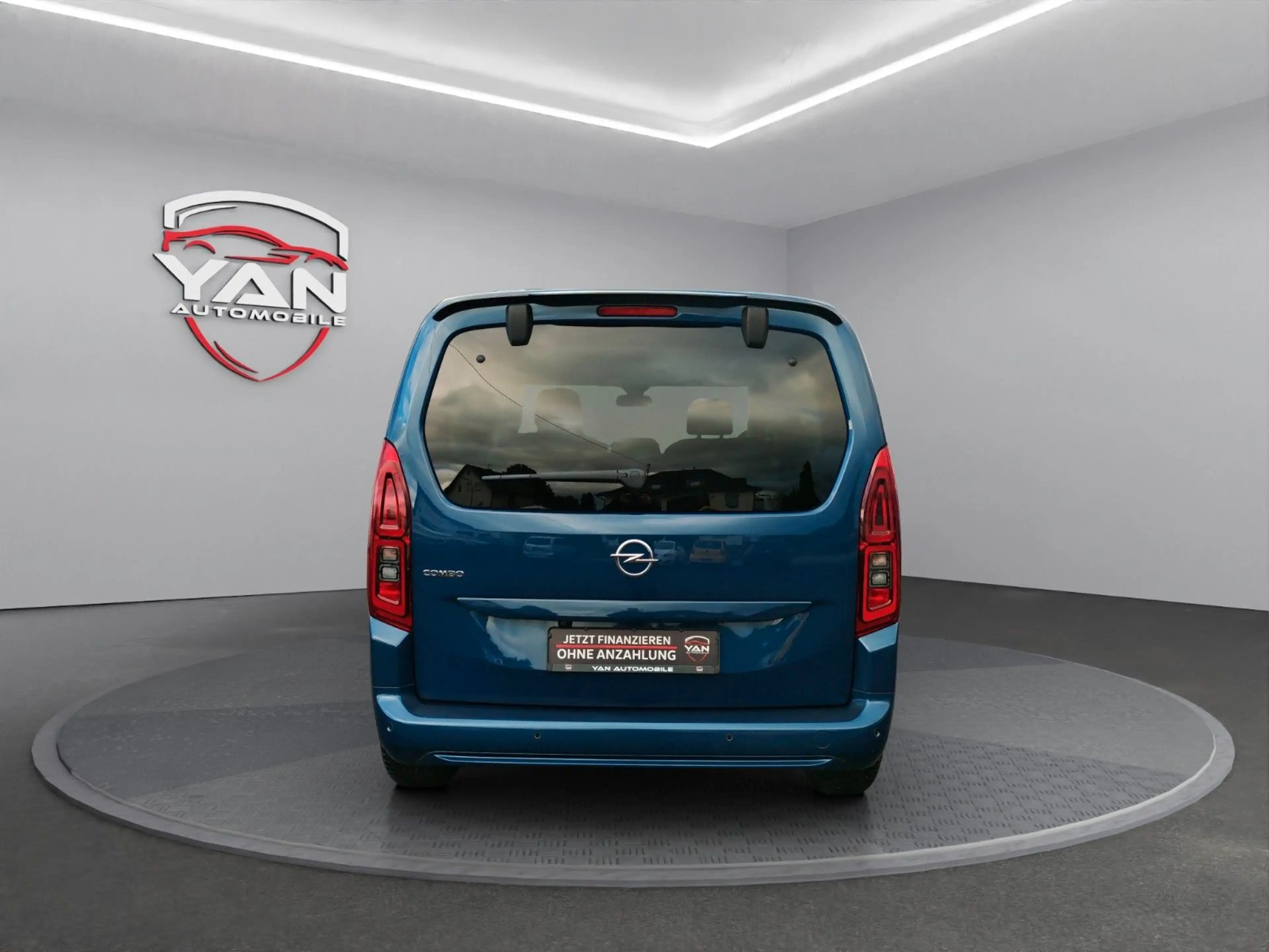 Opel Combo Life 1.5 *Navi*Kamera*Lenkradheizung* — photo 7
