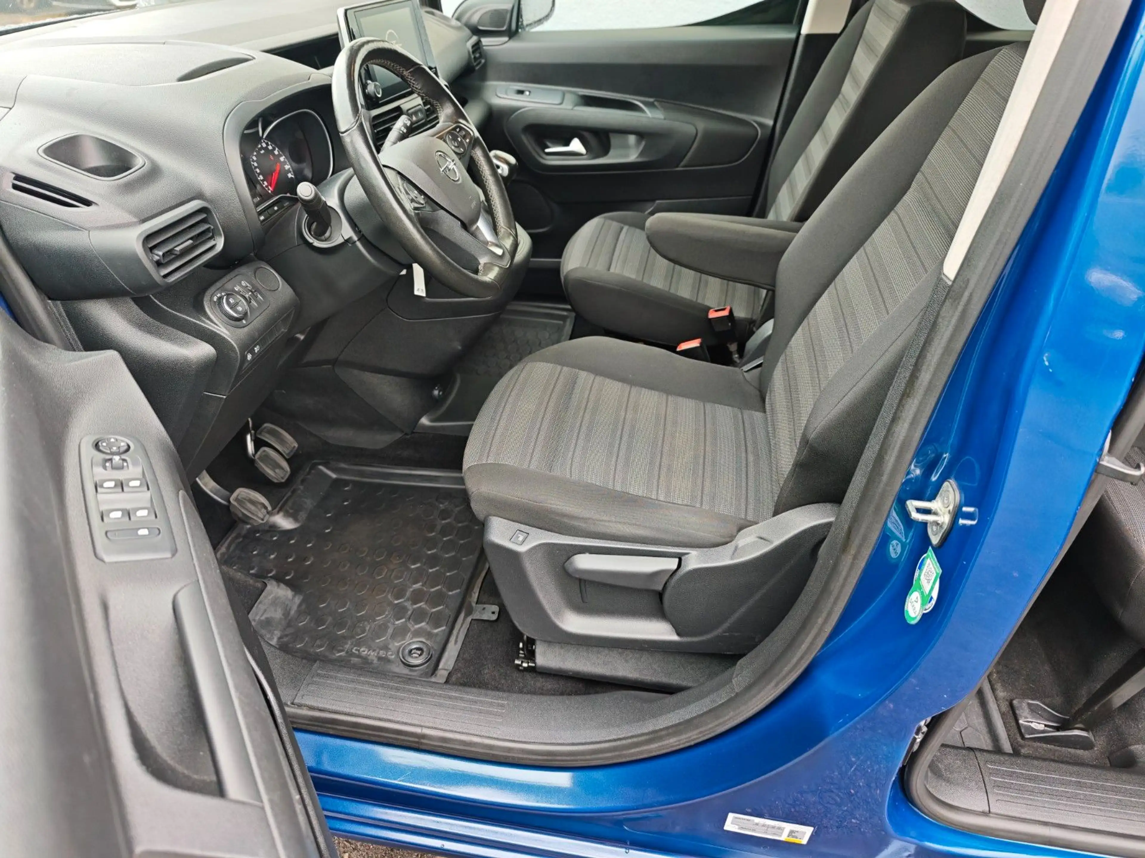 Opel Combo Life 1.5 *Navi*Kamera*Lenkradheizung* — photo 10