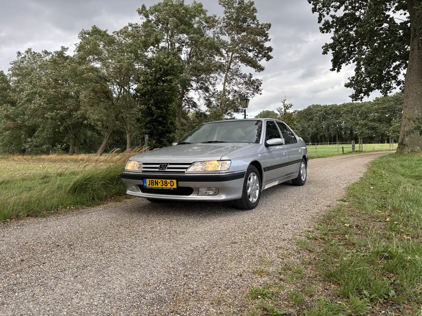Peugeot 605 SRTI - 1
