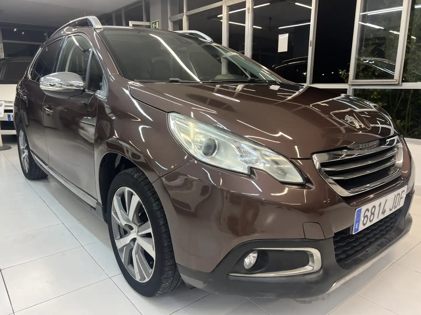 Peugeot 2008 1.6 BlueHDI S&S Allure 100 Beige - 1