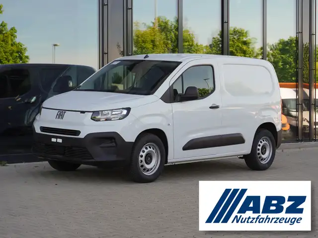 Fiat E-Doblo 3-Sitzer + Allwetterreifen + Kamera