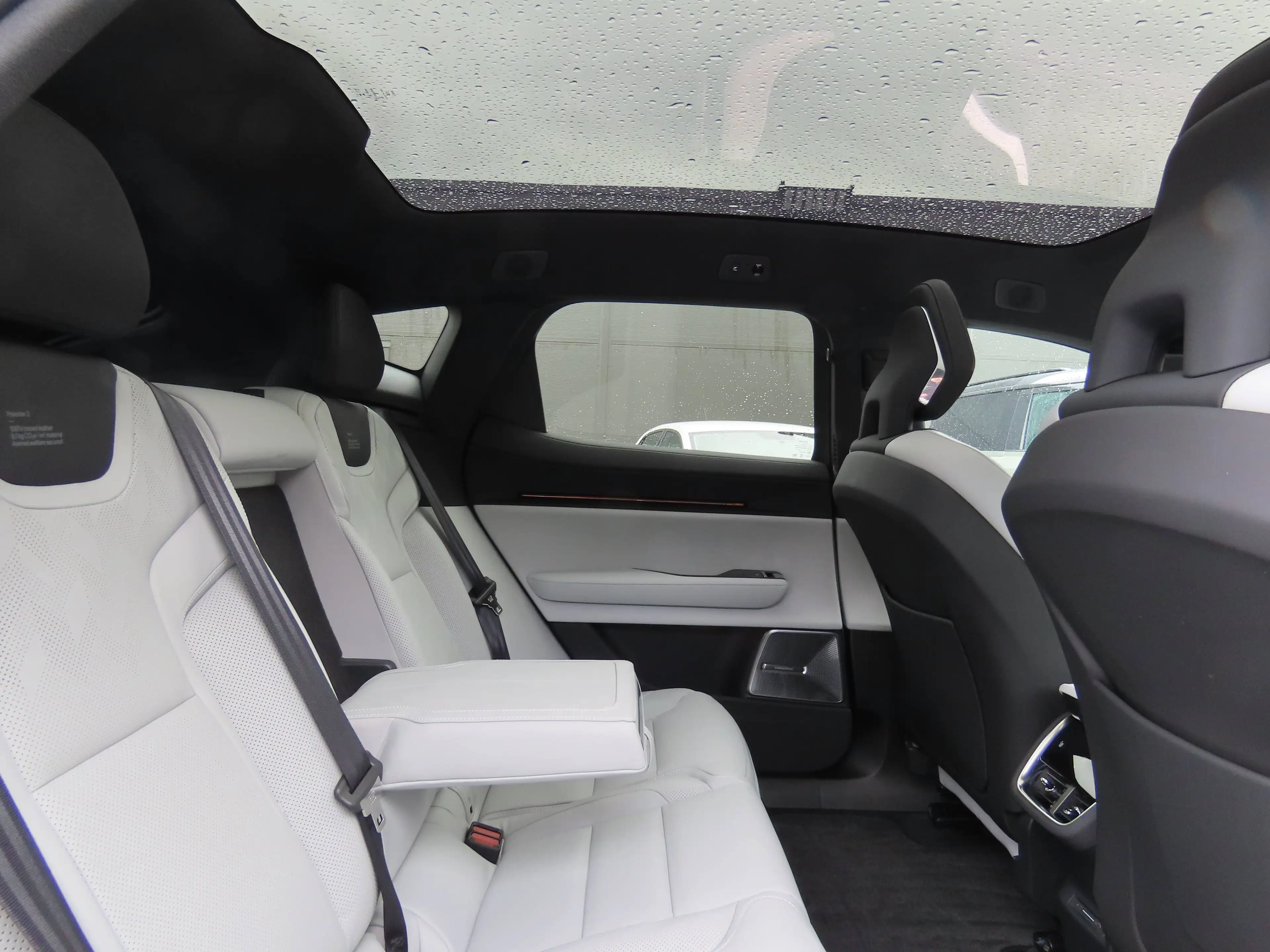 Polestar 3 Polestar 3 111 kWh Long Range (360kW) FULL OPTION — photo 12