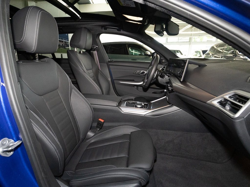 BMW 340 M340i xDrive Touring M Sport HUD PANO ACC RFK — photo 11