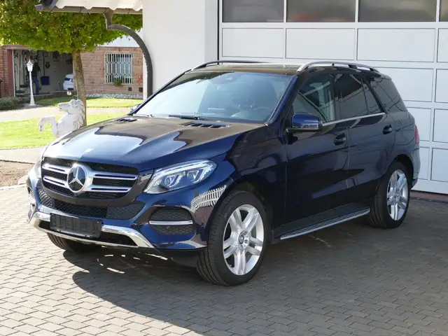 Mercedes-Benz GLE 350 d * 20"Alu+Distroni+Panodach+harm/kardon