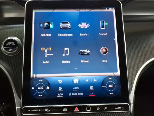 Mercedes-Benz GLC view 12