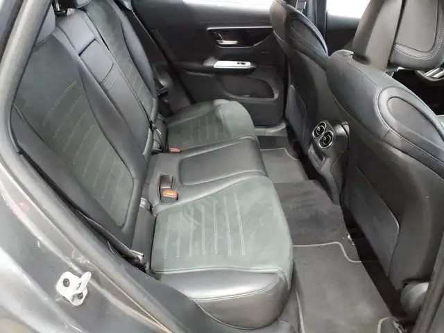 Mercedes-Benz GLC view 14