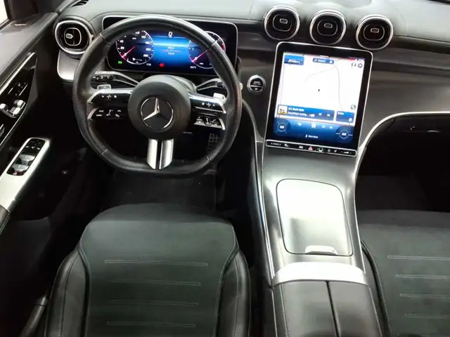 Mercedes-Benz GLC view 10