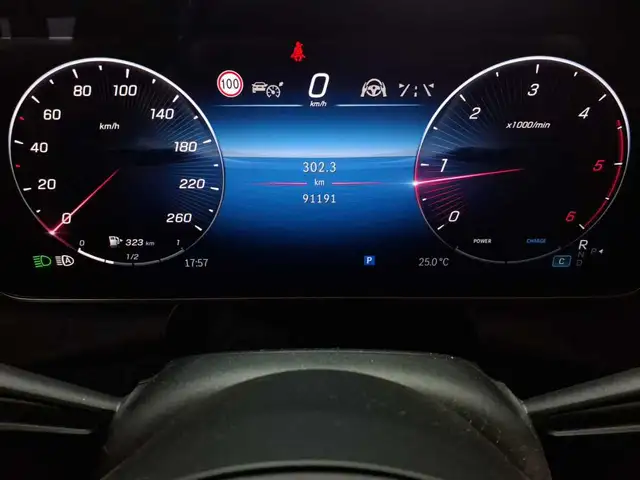 Mercedes-Benz GLC view 11