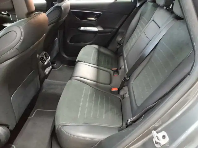 Mercedes-Benz GLC view 13
