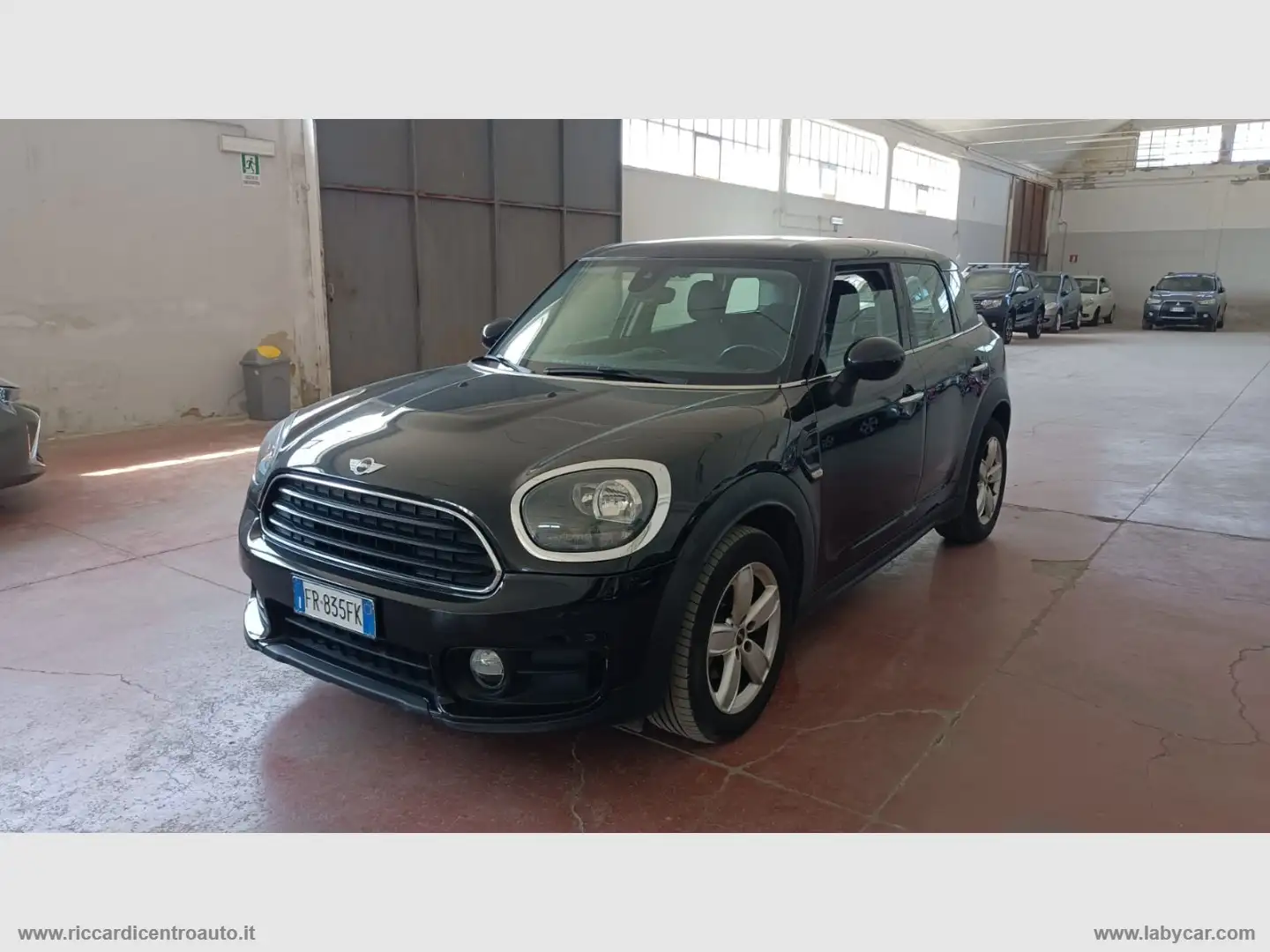 MINI Cooper Countryman Mini One D Boost Countryman Schwarz - 1