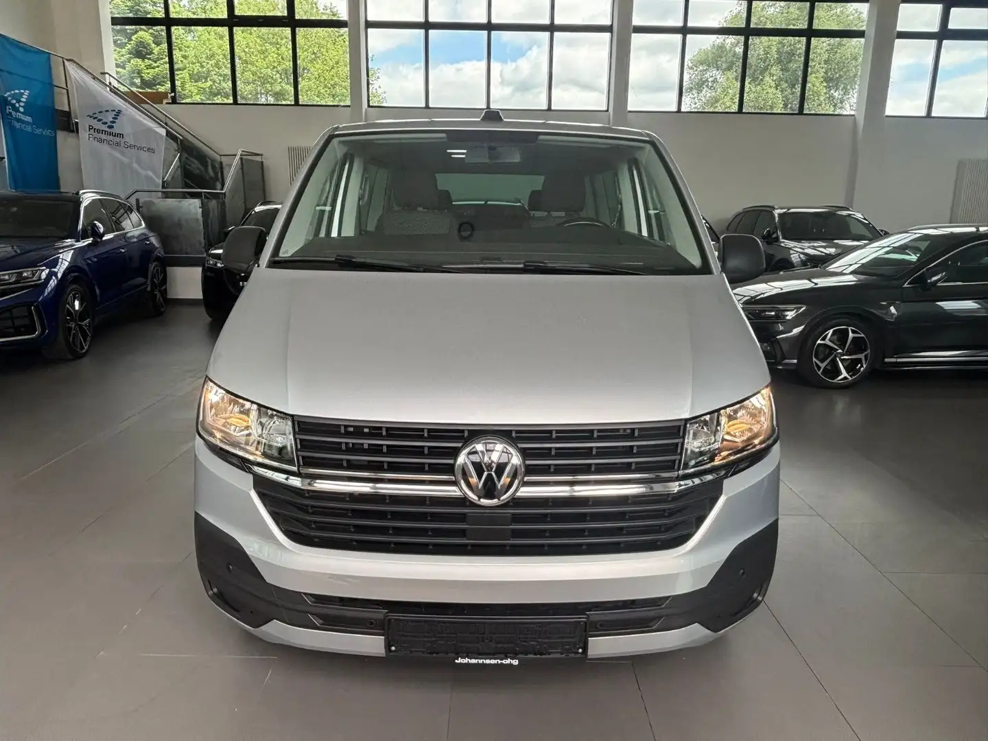 Volkswagen T6 Multivan T6.1 Multivan TDI Trendline/AHK/ACC/Standheizung Silber - 2