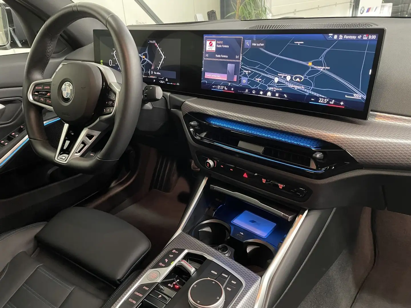 BMW 330 i xDrive LCI II M Sport *19 Zoll*Leder*360*AC Gris - 2