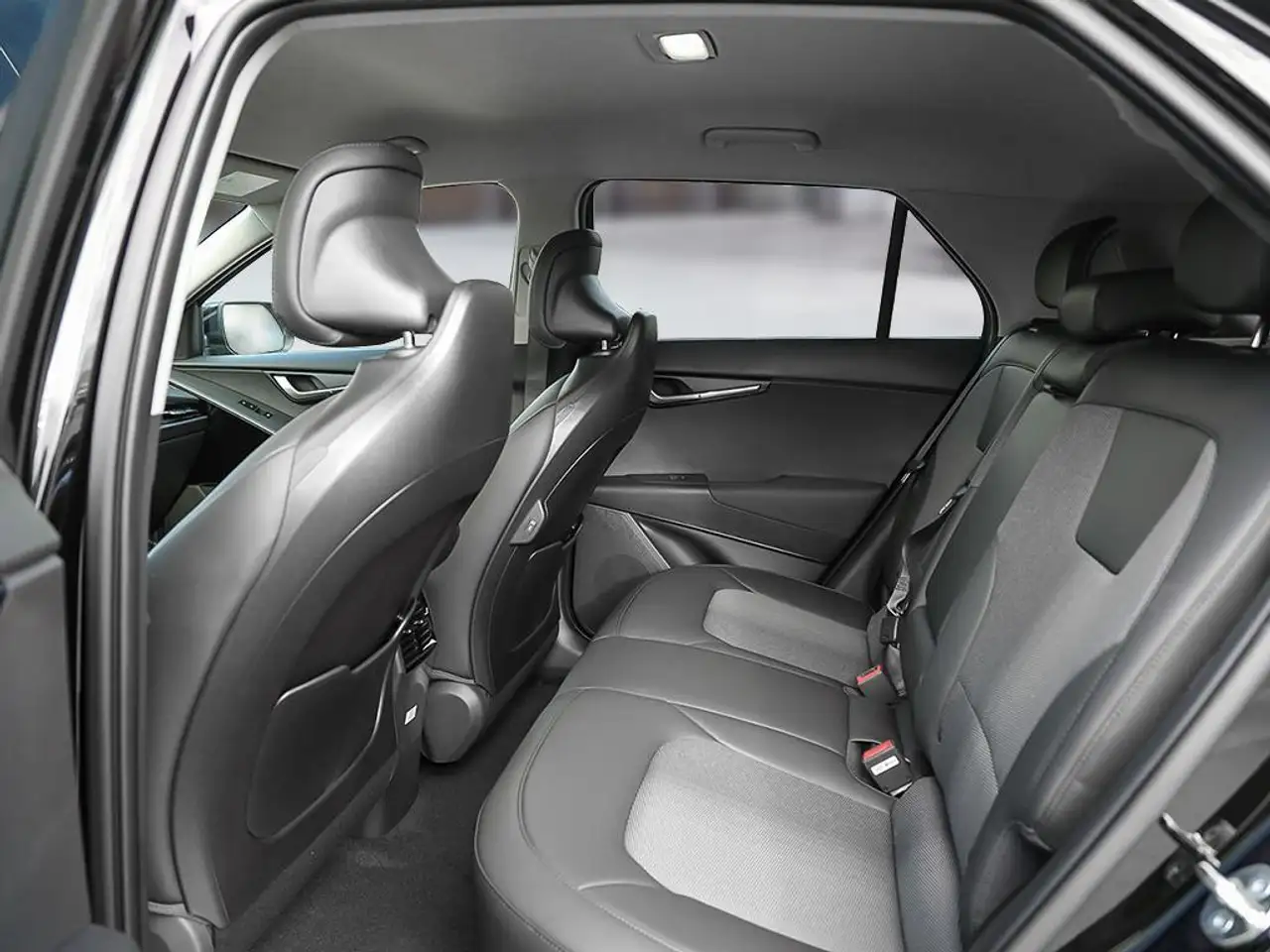 Kia Niro снимка Kia Niro