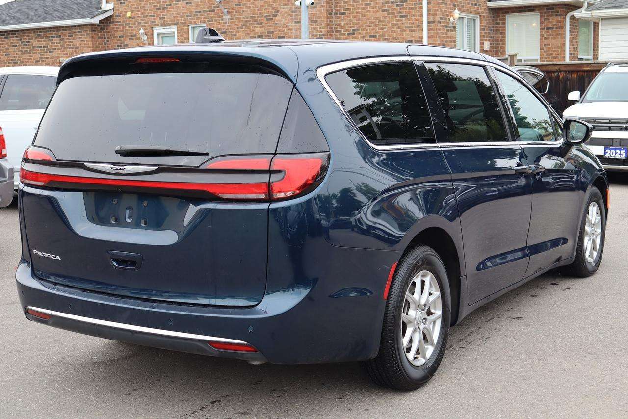 2025 Chrysler Pacifica Select FWD — снимка 1