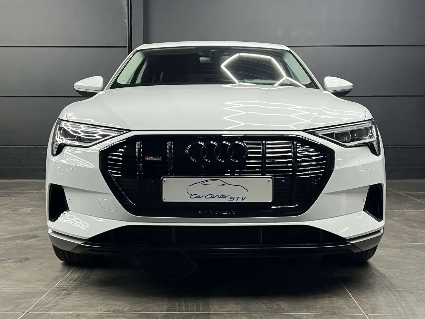 Audi e-tron 55 Quattro 95 kWh / Black pack / 2023 Blanc - 2