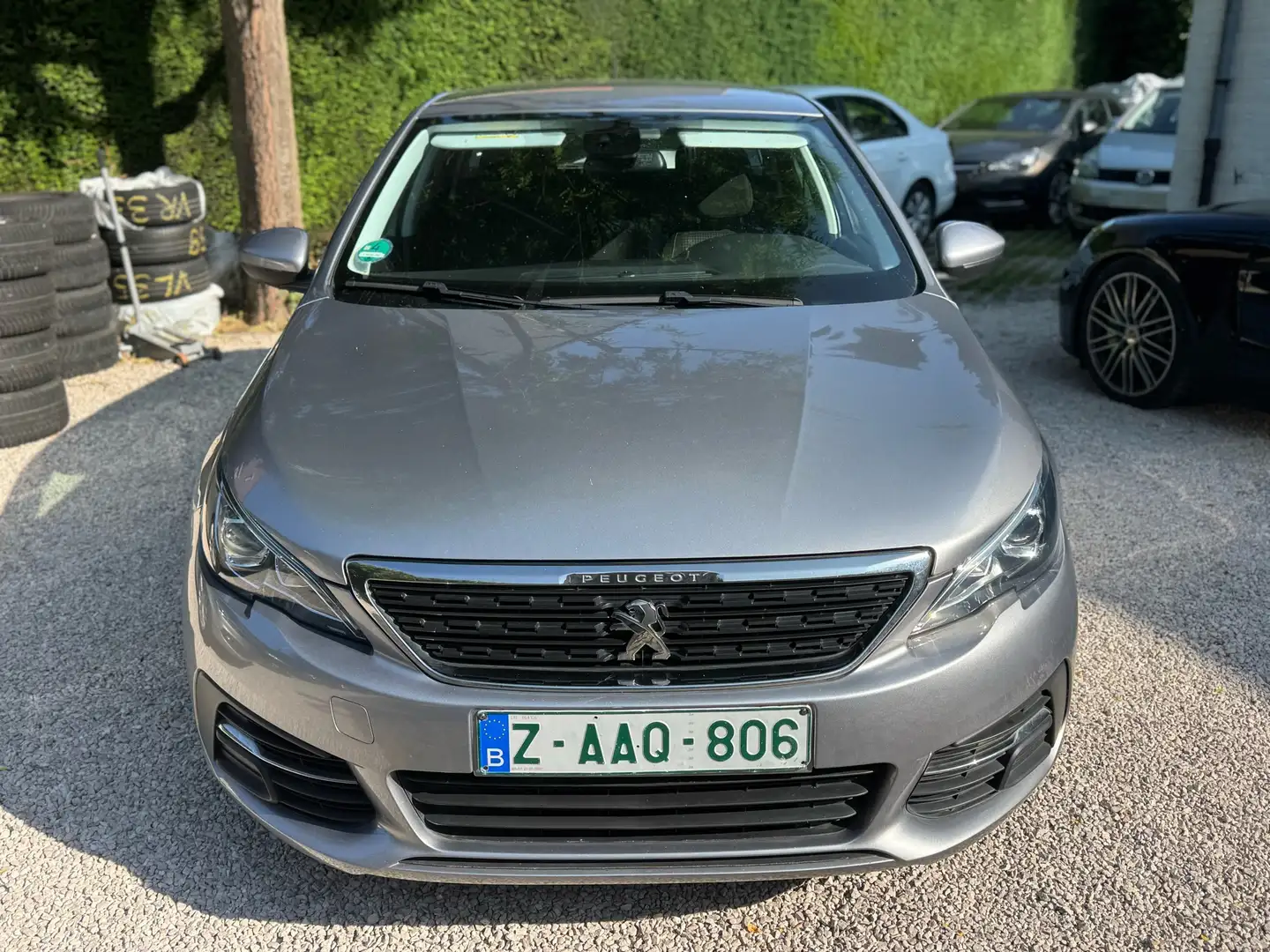 Peugeot 308 1.2i benzine - Carplay - Navi - GARANTIE! Grijs - 1