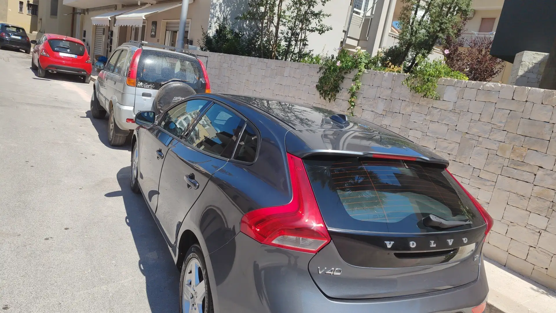 Volvo V40 1.6 d2 Momentum - 1