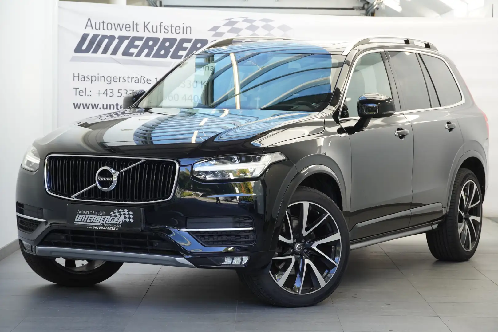 Volvo XC90 D5 Momentum AWD 7-Sitzer Head-Up Standhzg. Schwarz - 1