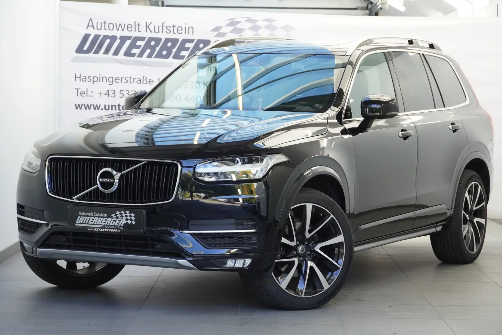 Volvo XC90 D5 Momentum AWD 7-Sitzer Head-Up Standhzg. Schwarz - 2
