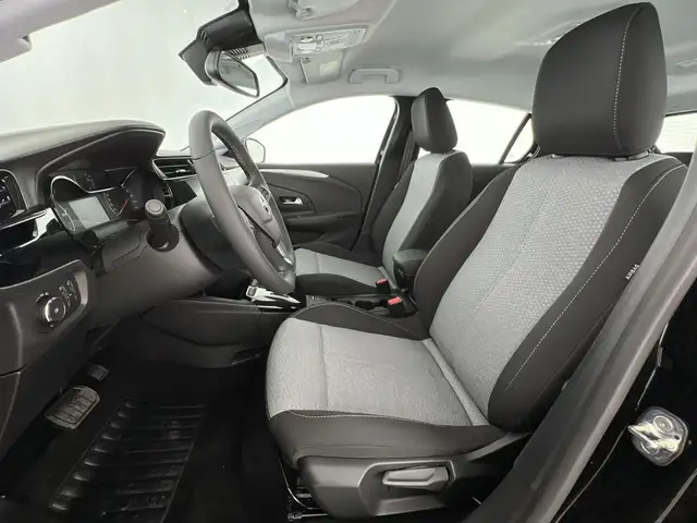 Opel Corsa view 8