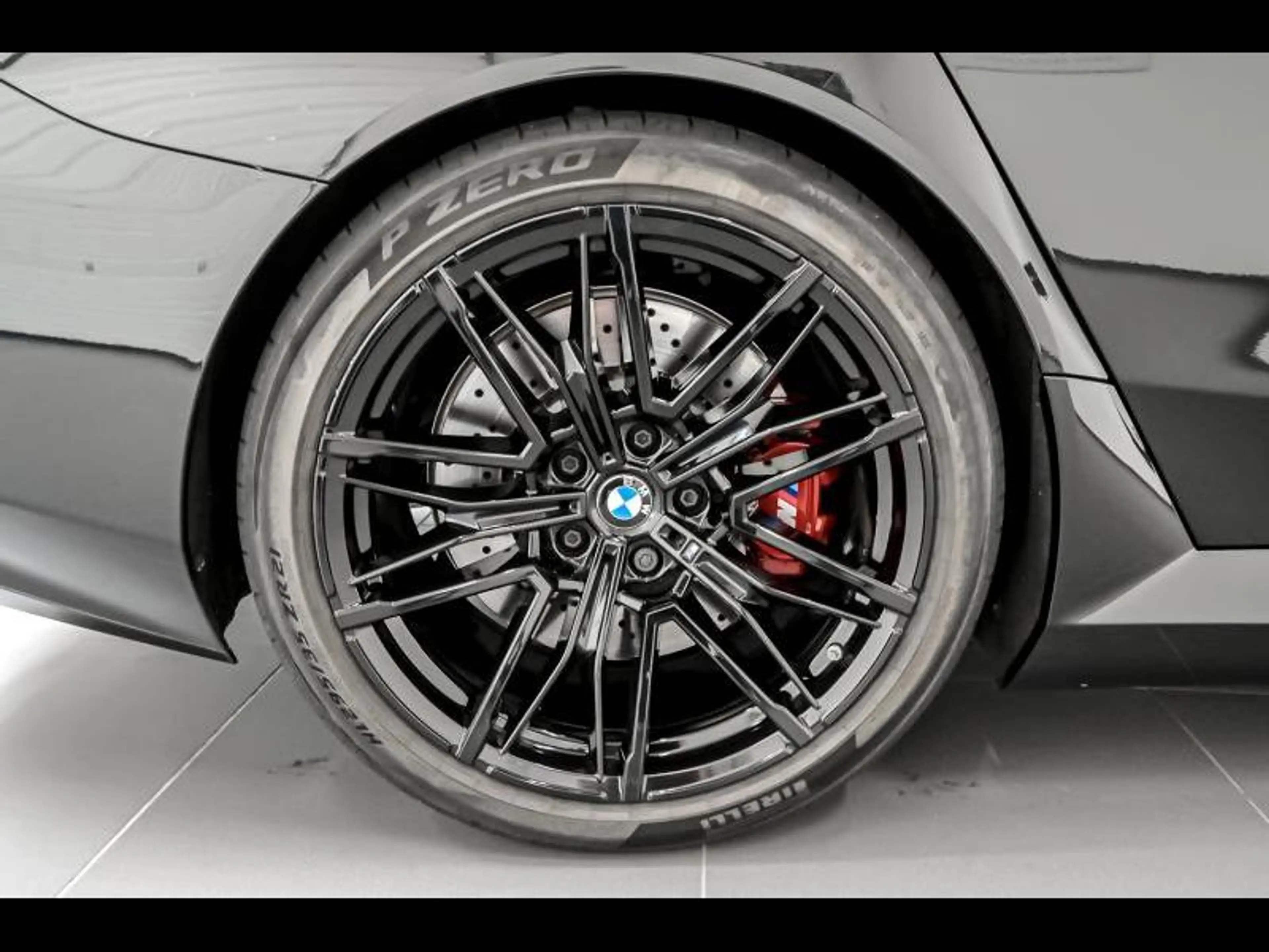 BMW M5 Touring — photo 8