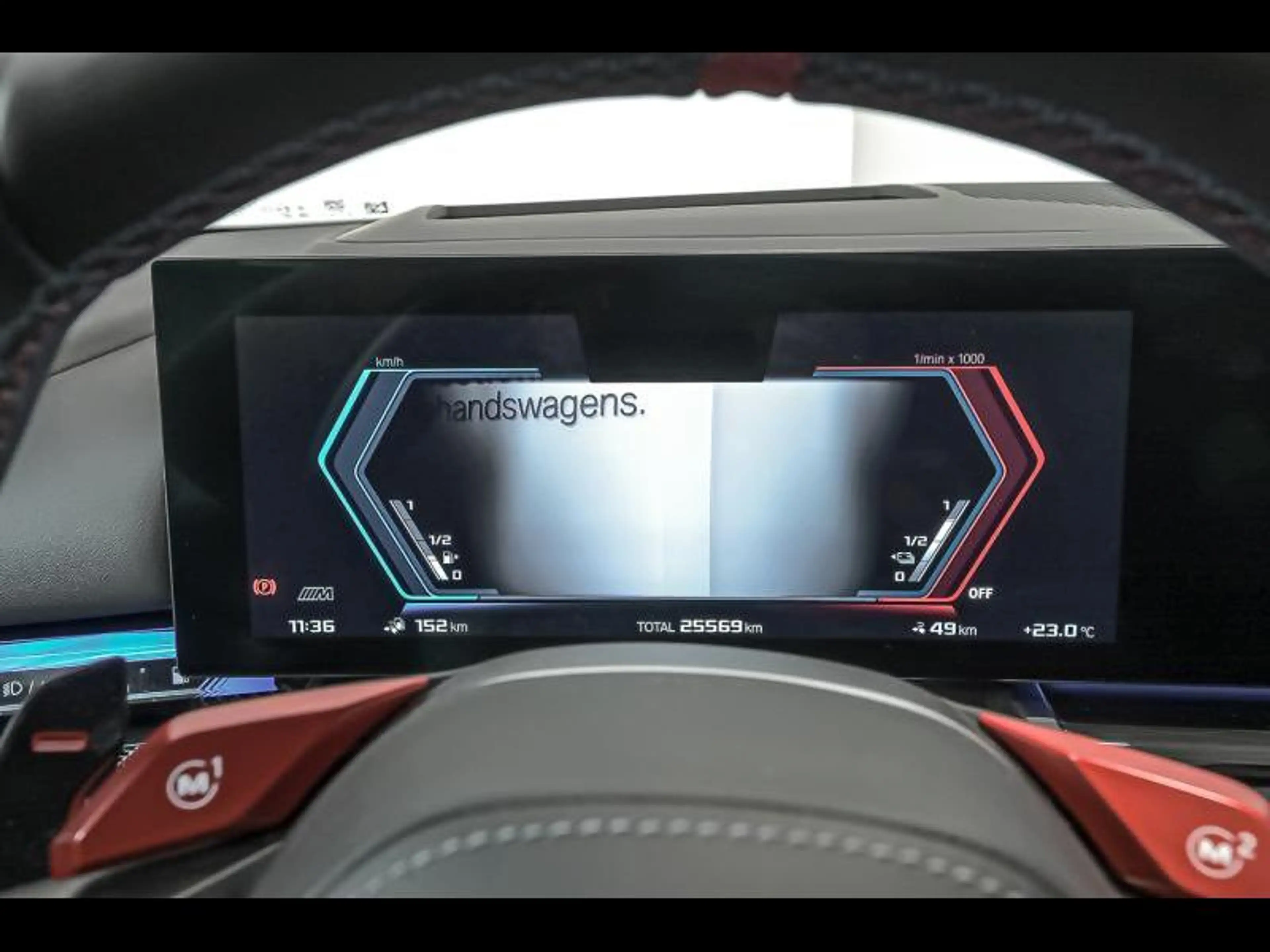 BMW M5 Touring — photo 10