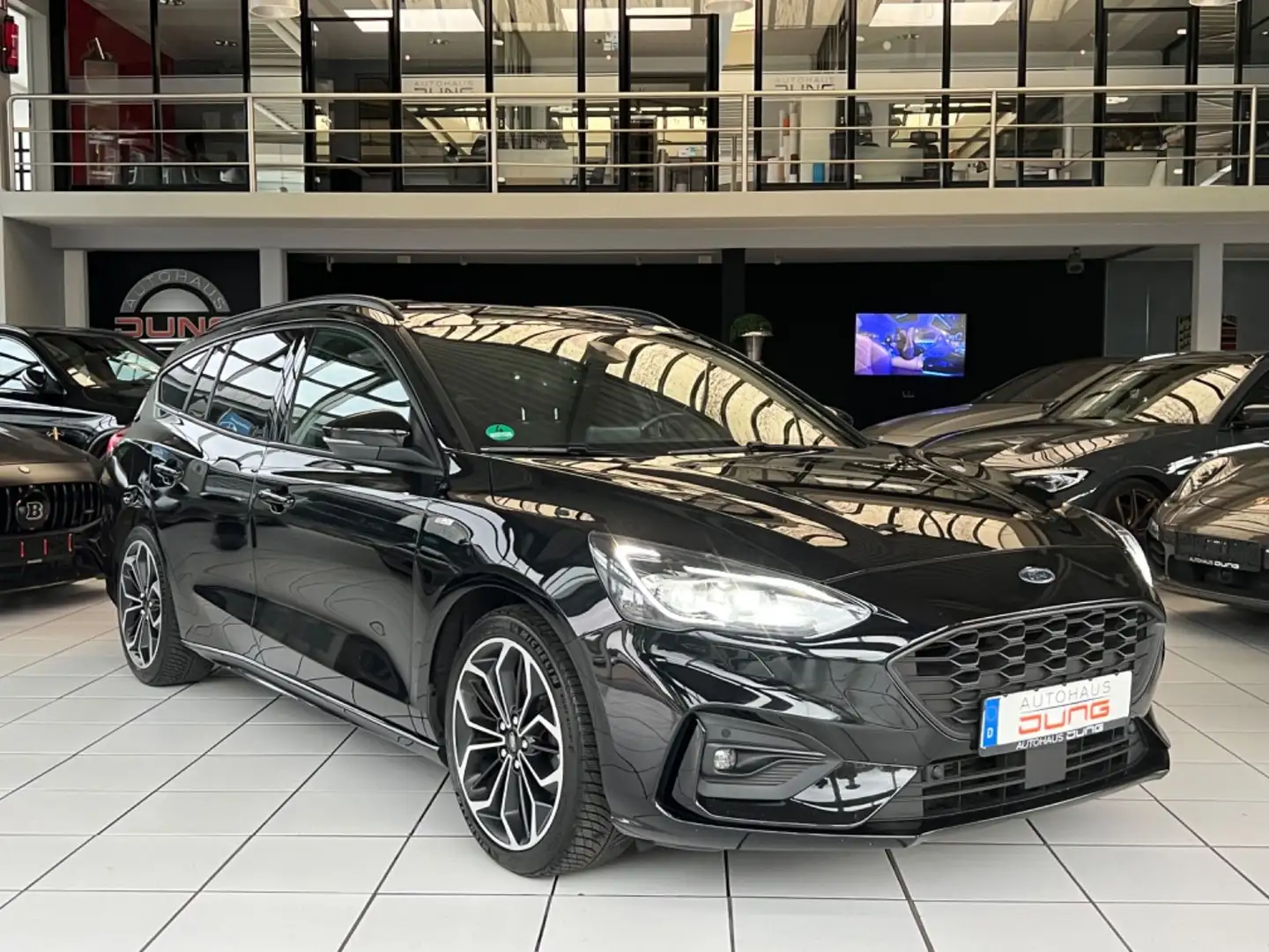 Ford Focus Turnier ST-Line 182 PS* 1 Hand* Top Negro - 2