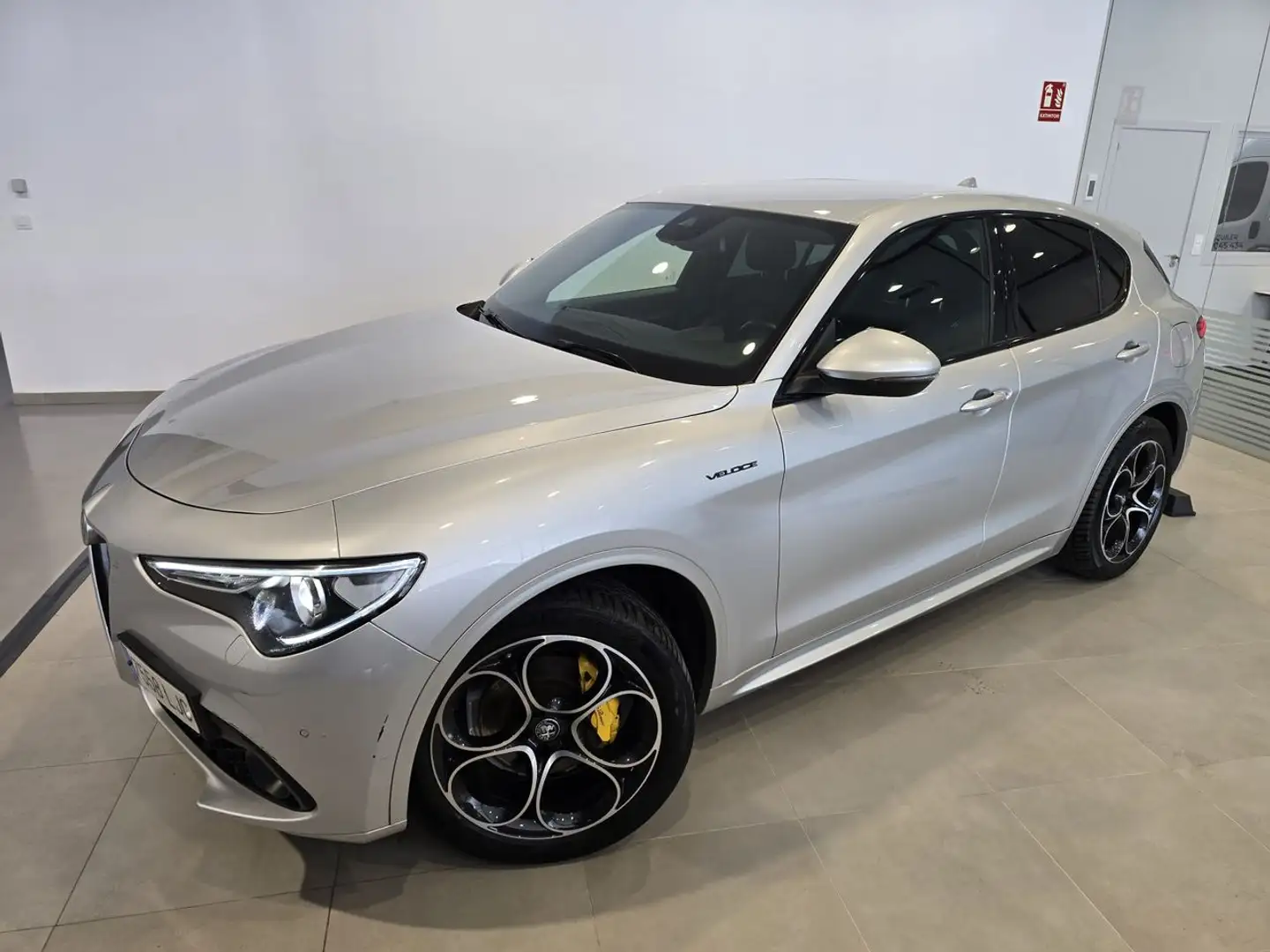 Alfa Romeo Stelvio 2.2 DIÉSEL 154KW (210CV) VELOCE Q4 Gris - 2
