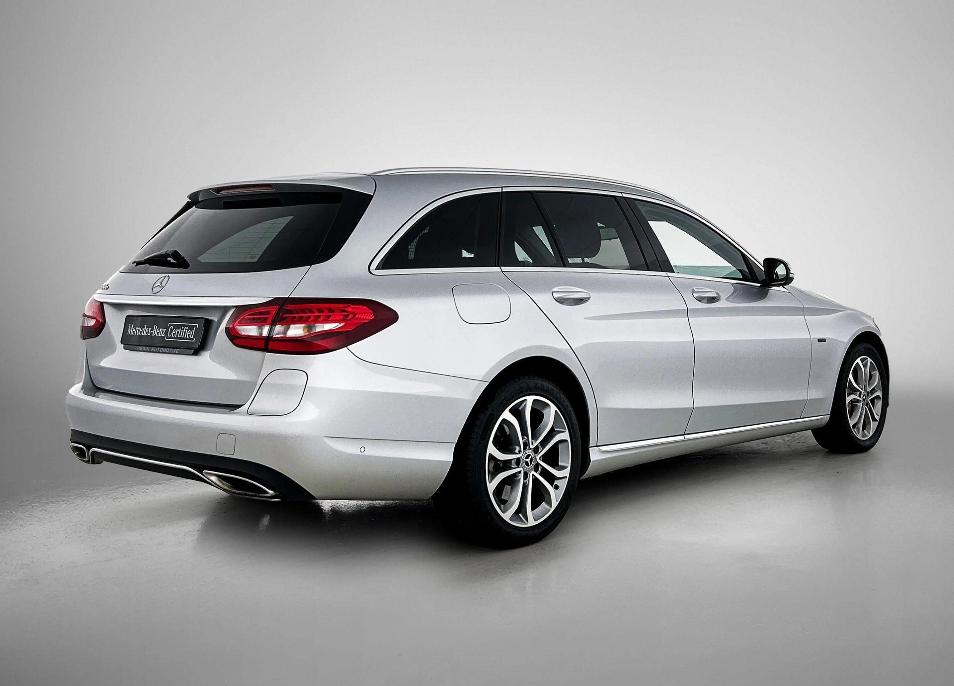 Mercedes-Benz C 350 Break C E | Luchtvering | Navigatie | Parkeer Pack — photo 14