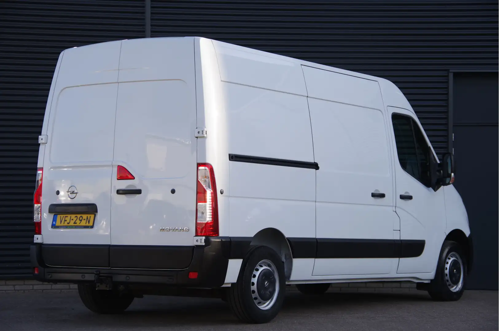 Opel Movano 2.3 Turbo L2H2 136PK, 2X SCHUIFDEUR, TREKHAAK, CRU Alb - 2