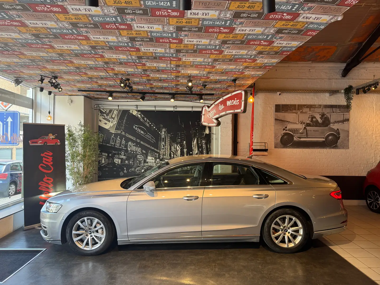 Audi A8 A8 55 TFSI Quattro * AUTO * CUIRS * CAM 360 * Gris - 2