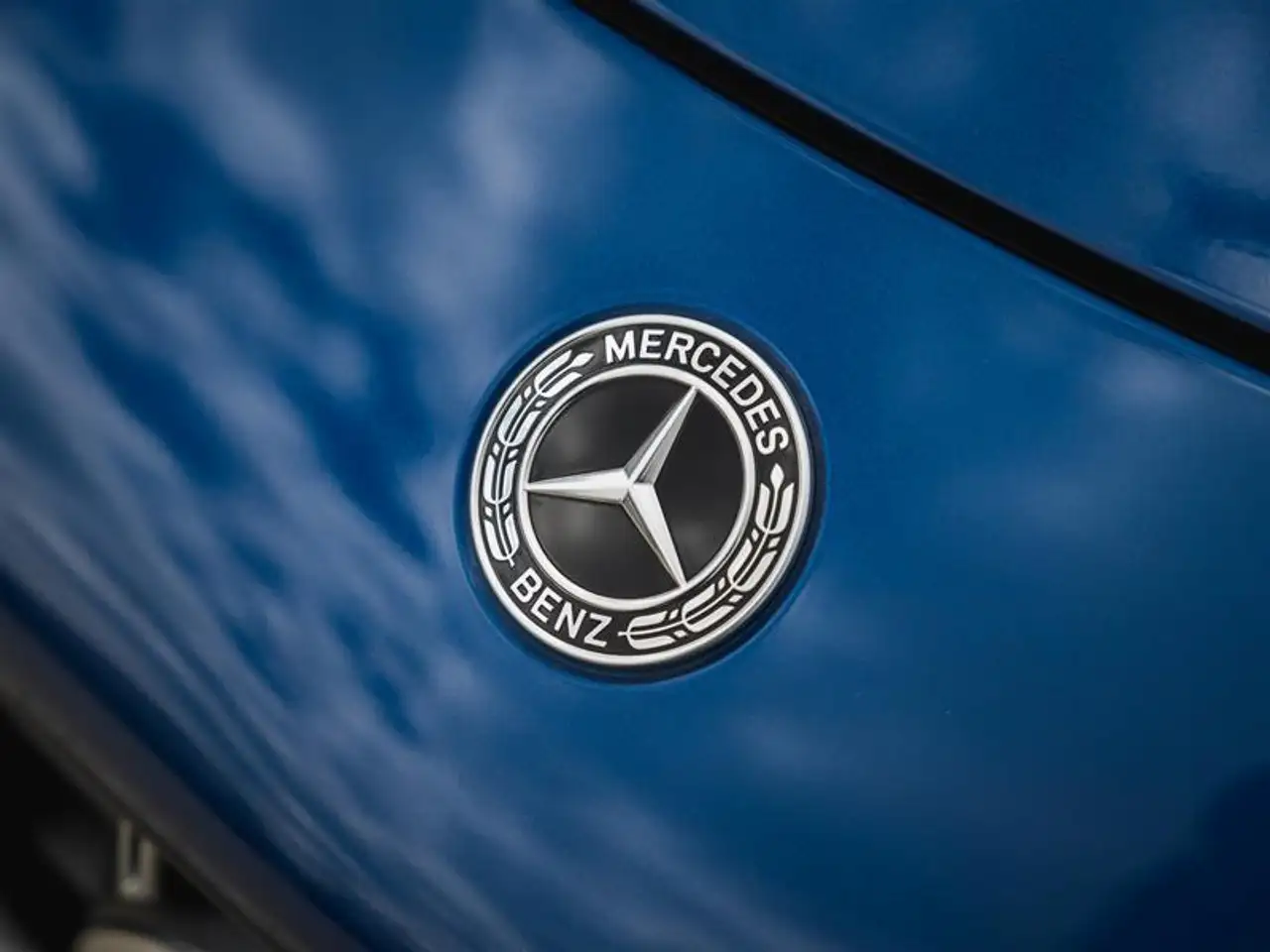Mercedes-Benz SL снимка Mercedes-Benz SL