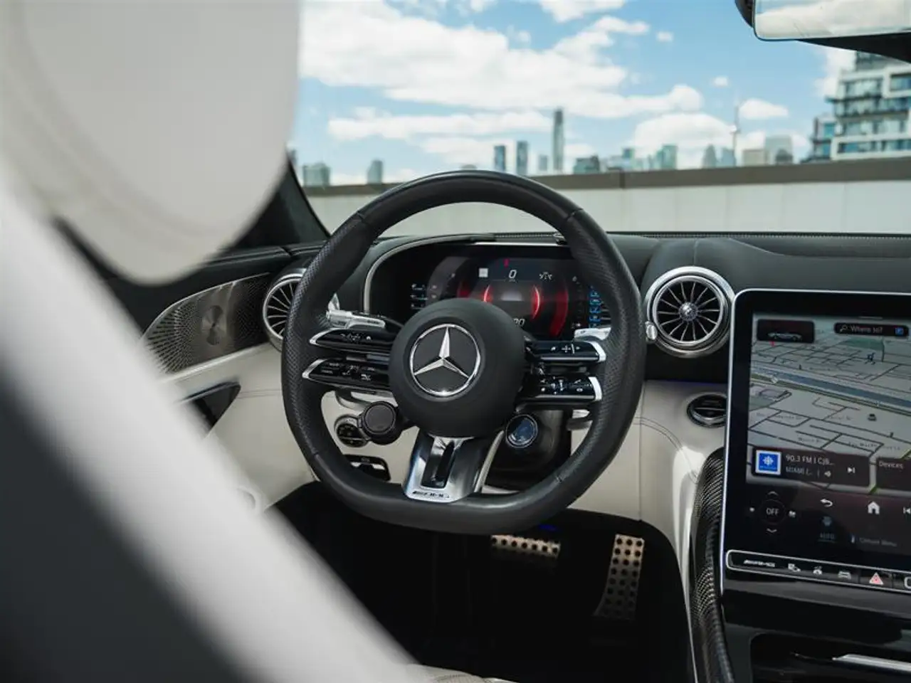 Mercedes-Benz SL снимка Mercedes-Benz SL
