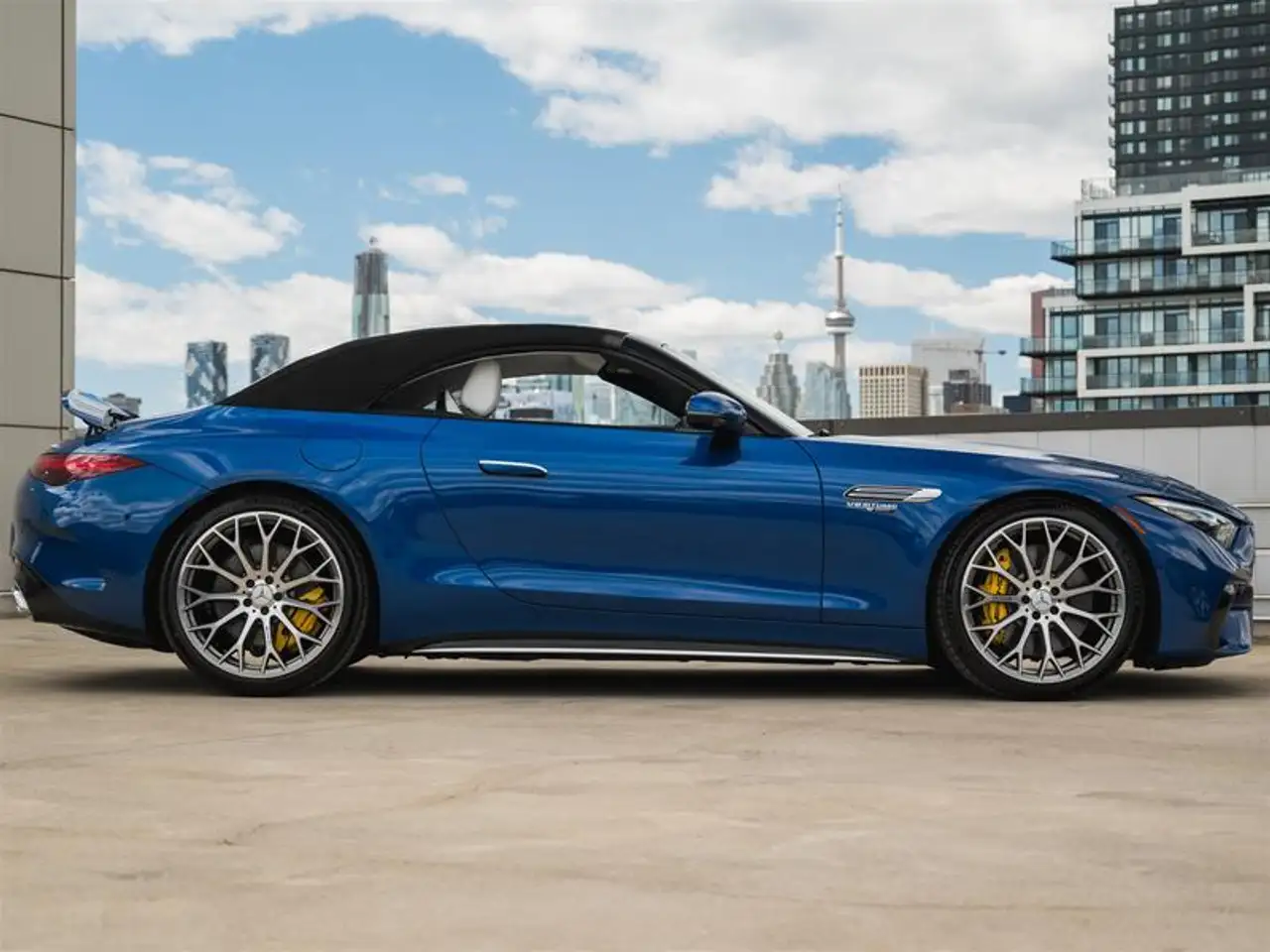 Mercedes-Benz SL снимка Mercedes-Benz SL