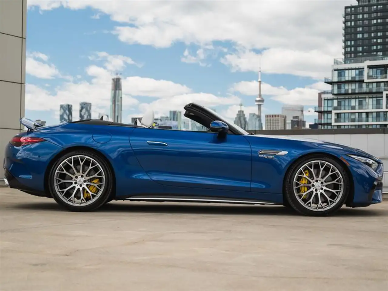 Mercedes-Benz SL снимка Mercedes-Benz SL