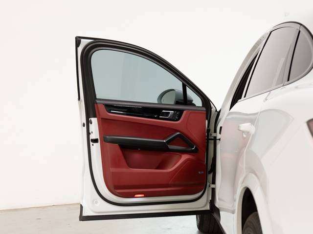 used 2022 Porsche Cayenne car, priced at $64,900