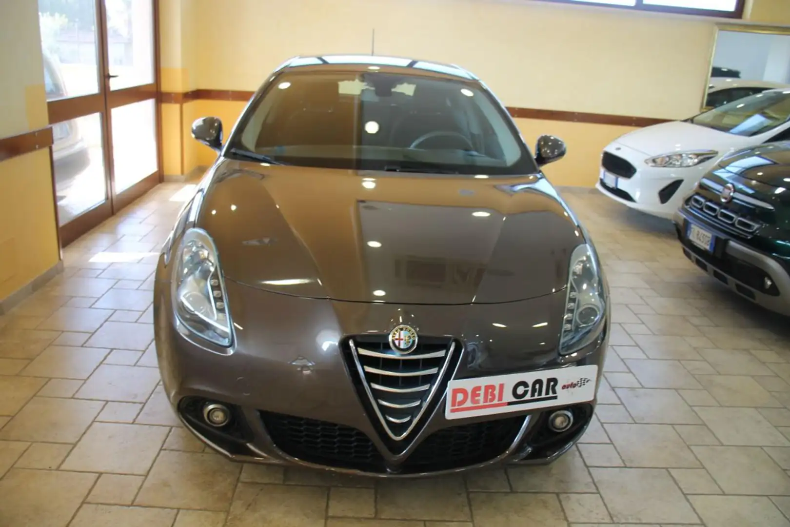 Alfa Romeo Giulietta Distinctive Gris - 2