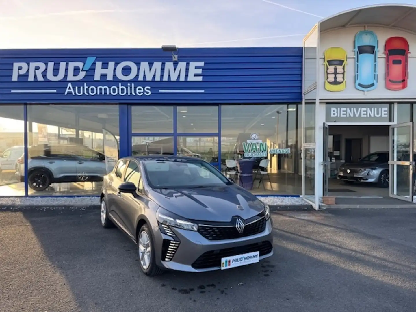 Renault Clio 1.5 BLUE DCI 100CH EVOLUTION + CAMERA \u0026 CARPL Gris - 1