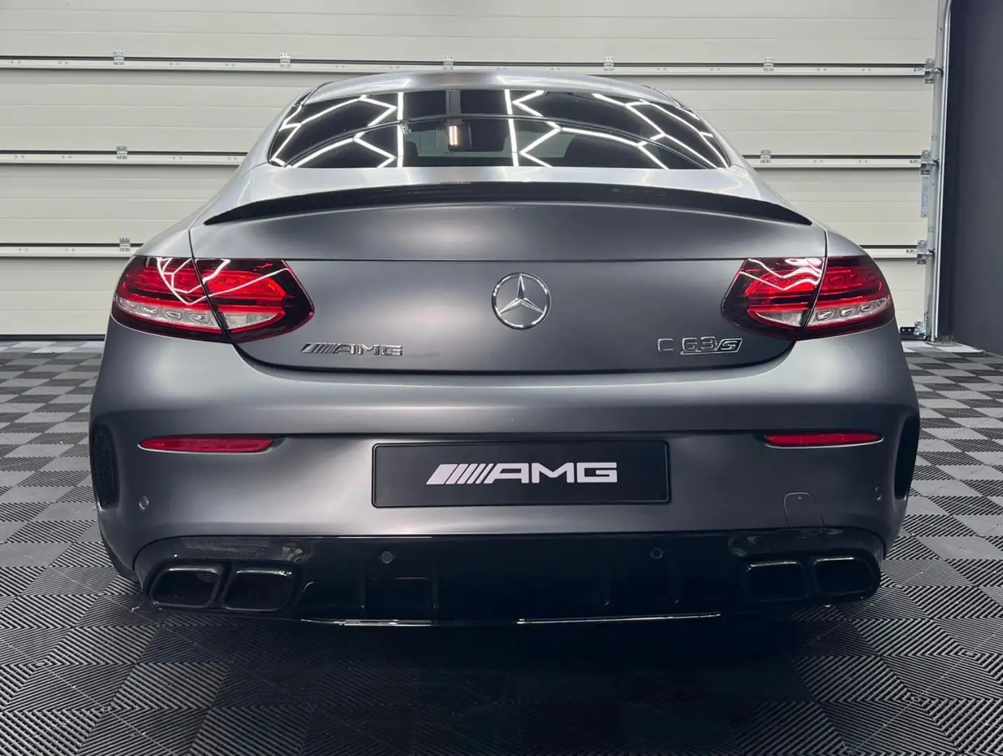 Mercedes-Benz C 63 AMG C 63 S AMG Coupe, KERAMIK, VOLLAUSSTATTUNG Grau - 2