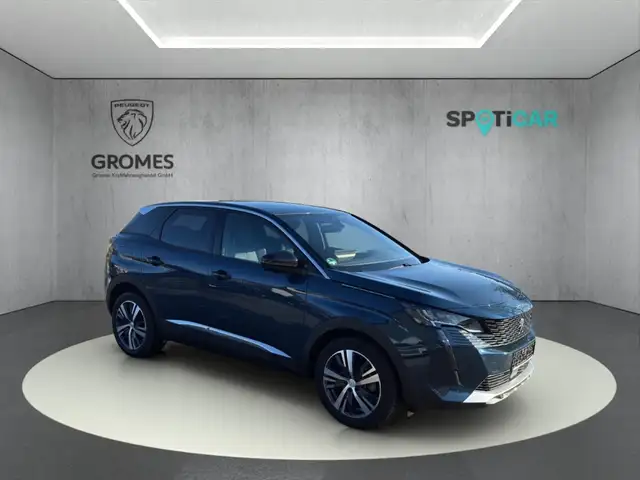 Peugeot 3008 main image