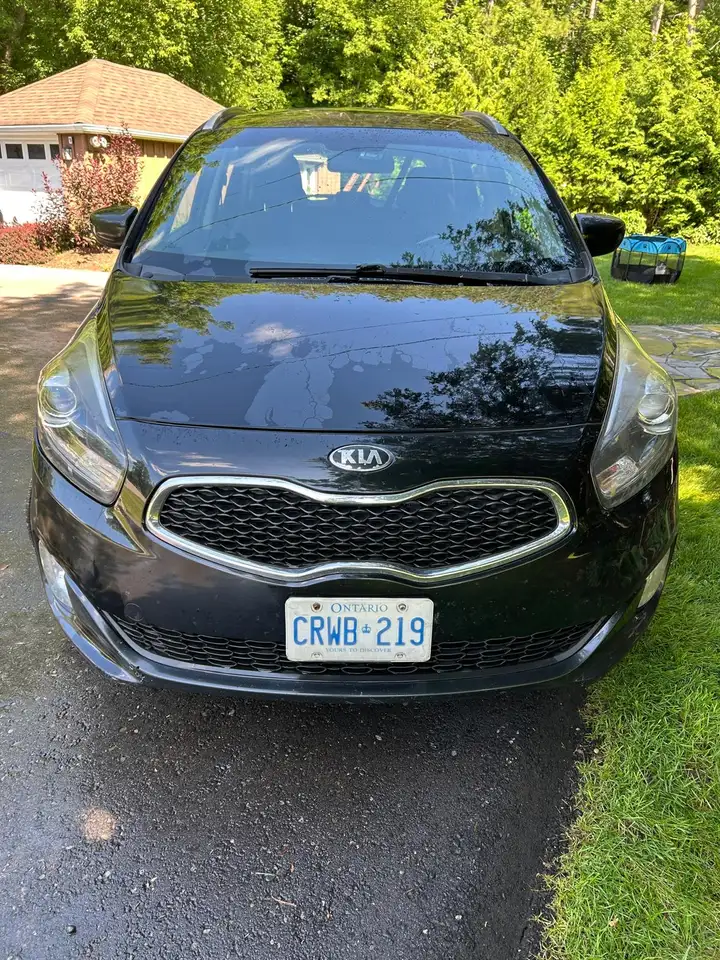 2014 Kia Rondo