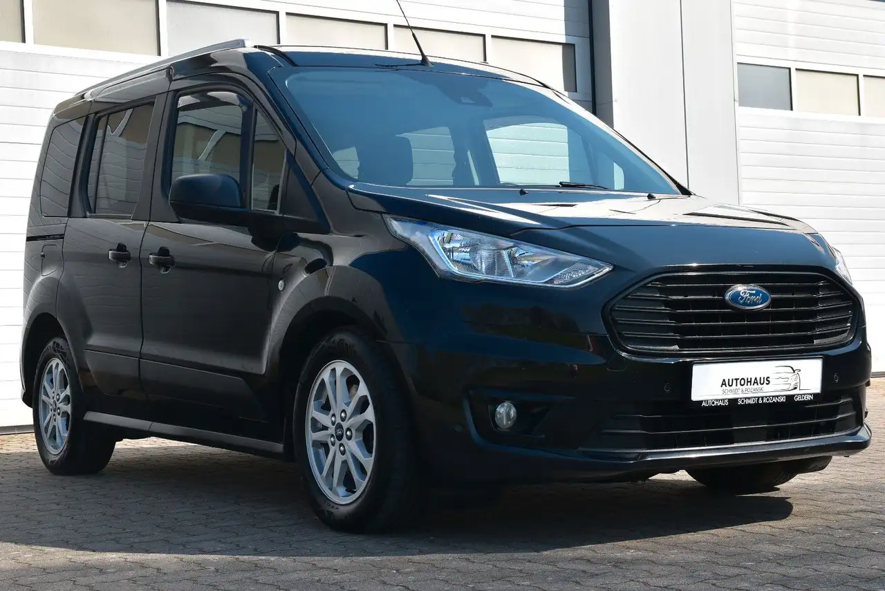Ford Tourneo