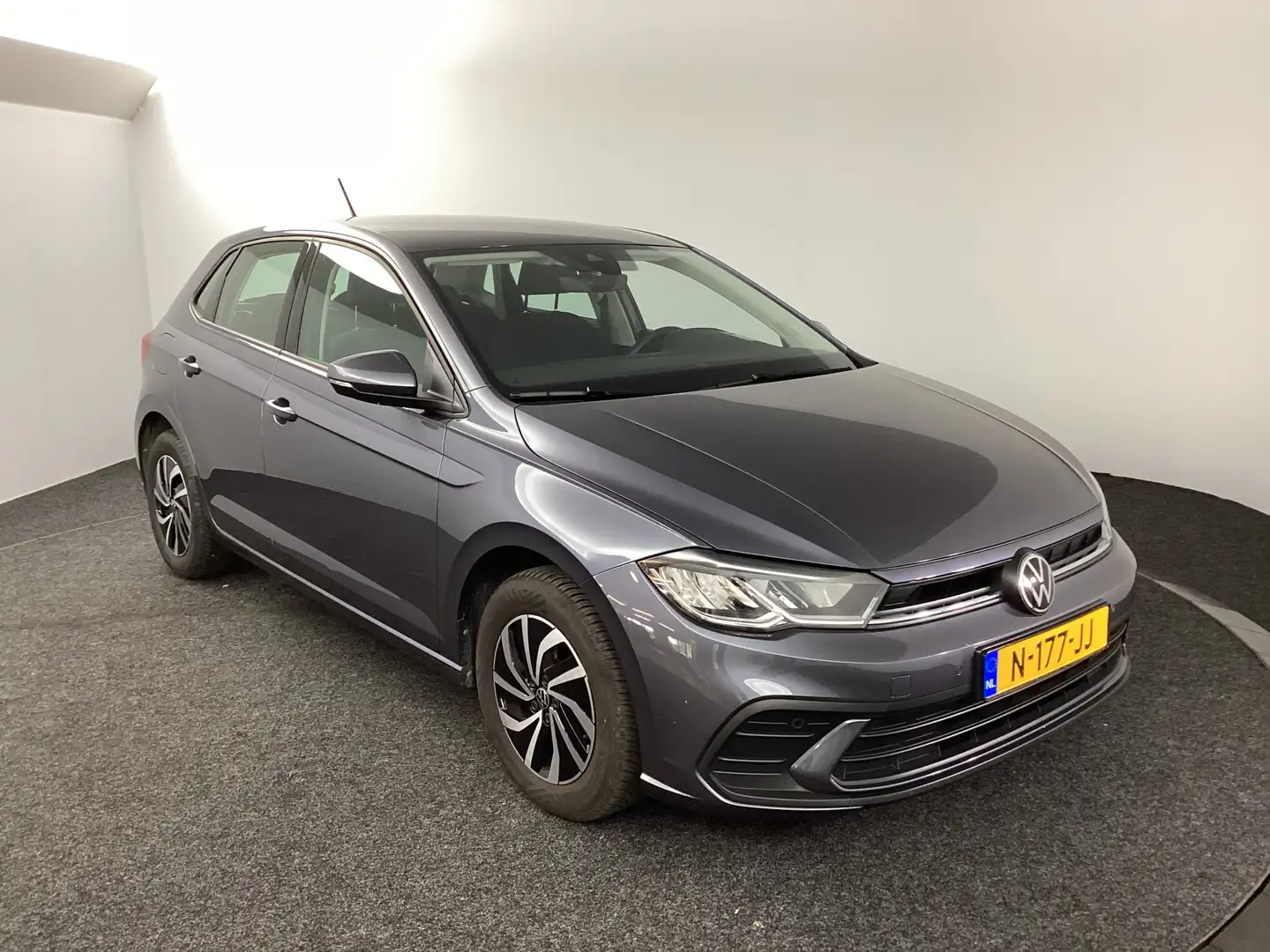 Volkswagen Polo 1.0 TSI Life | PDC | 4-seizoen | Grey - 2