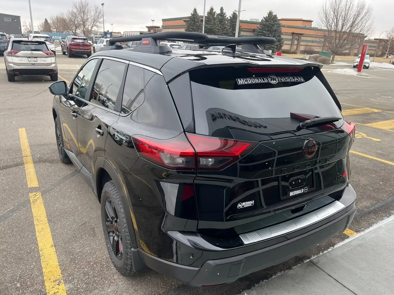 Nissan Rogue снимка Nissan Rogue