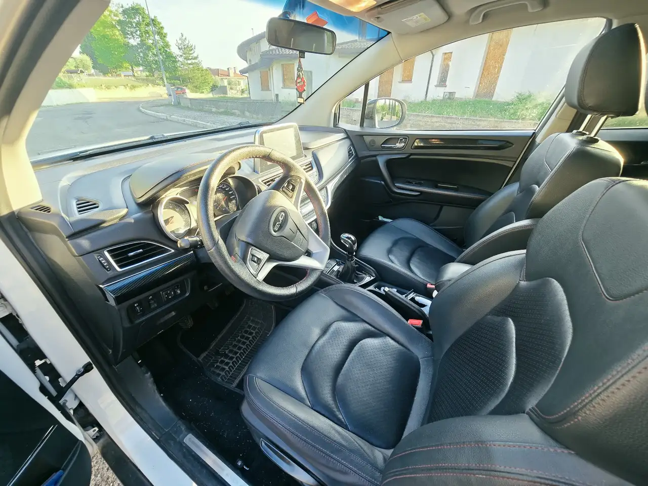 DR Automobiles DR4 2022