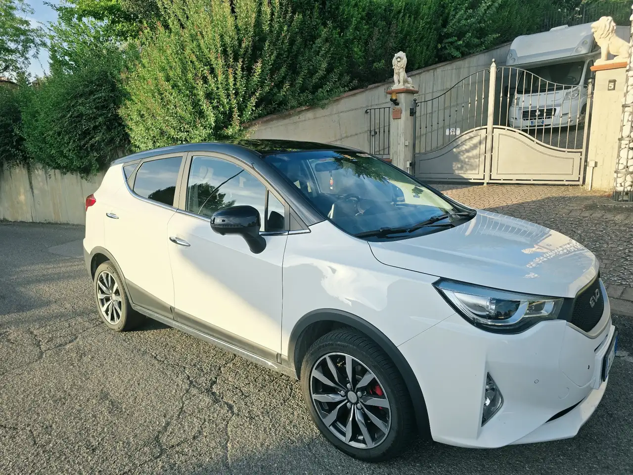 DR Automobiles DR4 2022