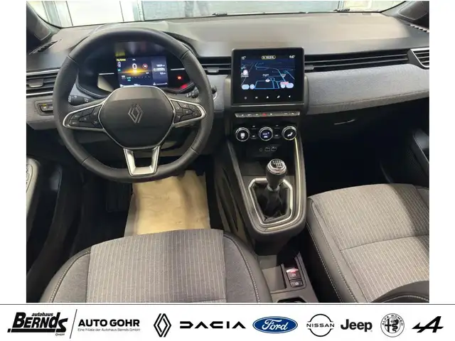 Renault Clio view 12
